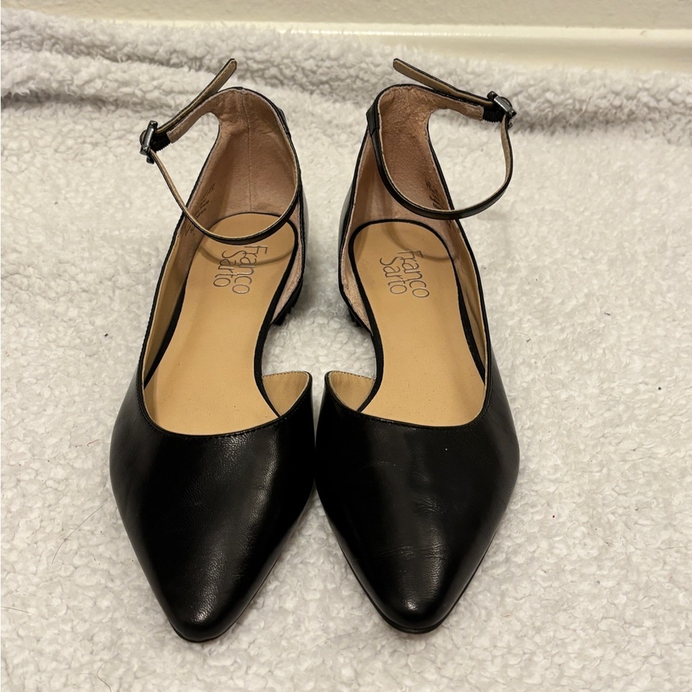 Franco Sarto Black Pointed Toe Flats